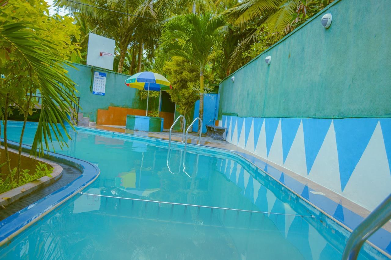 Villa Acadia pool and garden